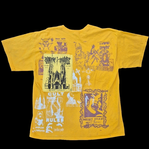 (SOLD) Graphic Tee - Picture 2 of 2